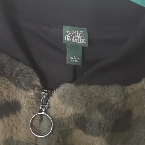 Wild Fable Women’s Size L Camo Print Full Zip Faux Fur Jacket - Picture 2 of 6